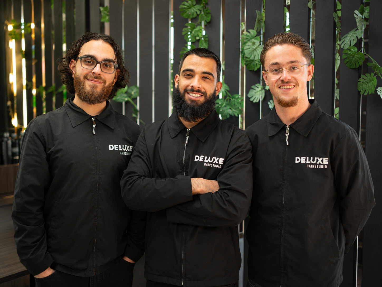 Het interieur van Deluxe Hairstudio